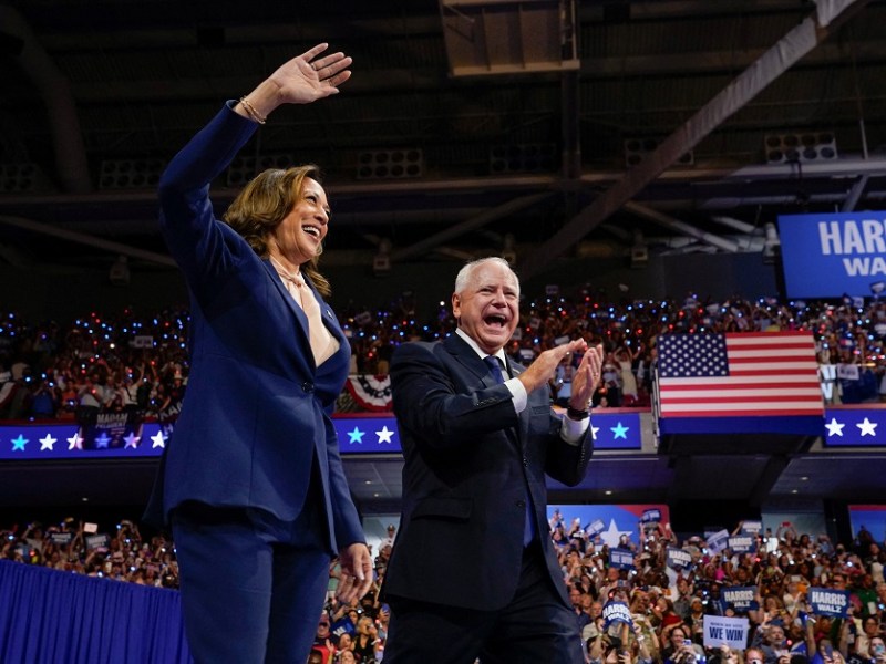 Harris and Walz on rally stage